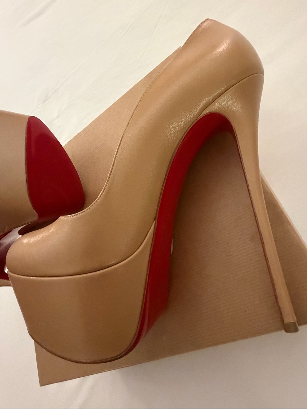 Christian Louboutin Nude Patent Platform Pumps with Signature Red Soles - Picture 8 of 17